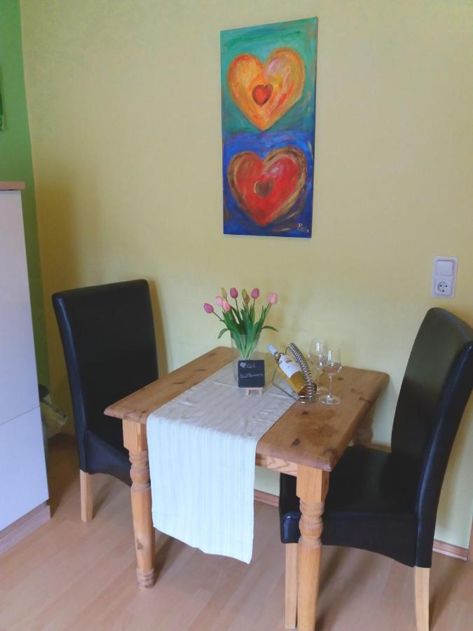 Weingut Matthias Dauns Lägenhet Reil Exteriör bild